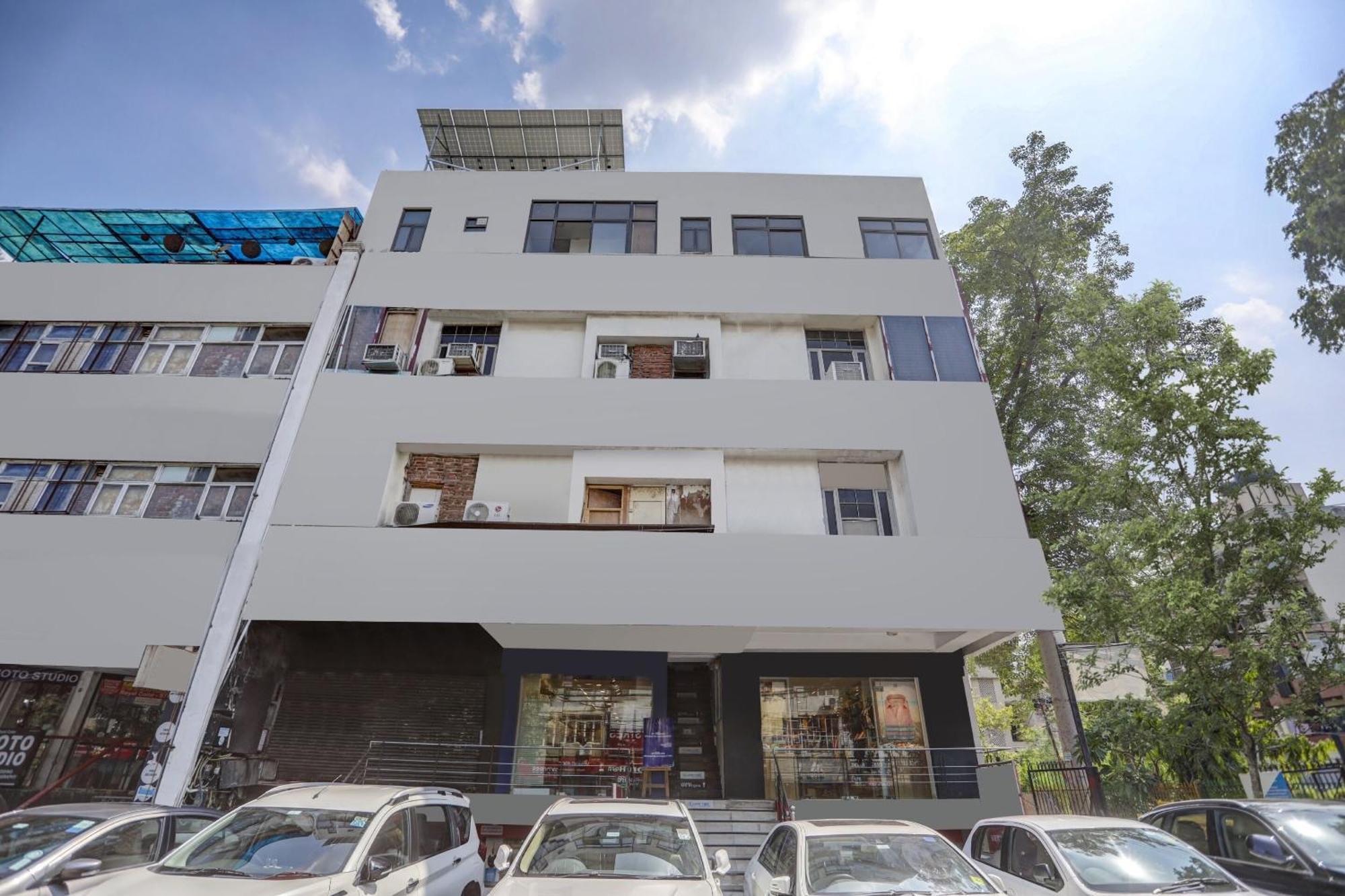 Hotel O Blissbourn New Delhi Bagian luar foto